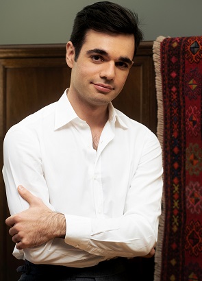 Jean Paul Gasparian, piano